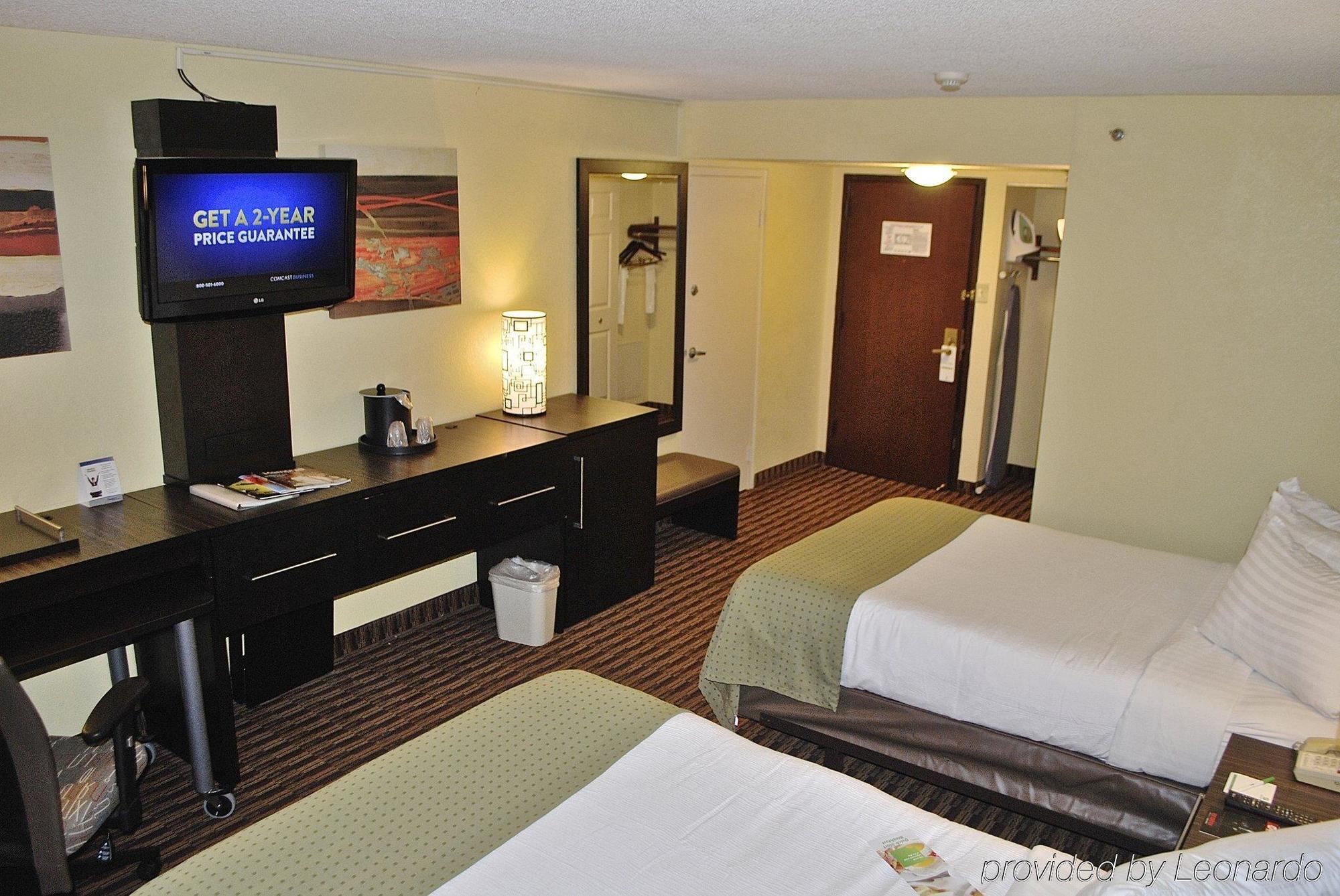 Clarion Hotel & Suites Conference Center Memphis Airport Exteriör bild
