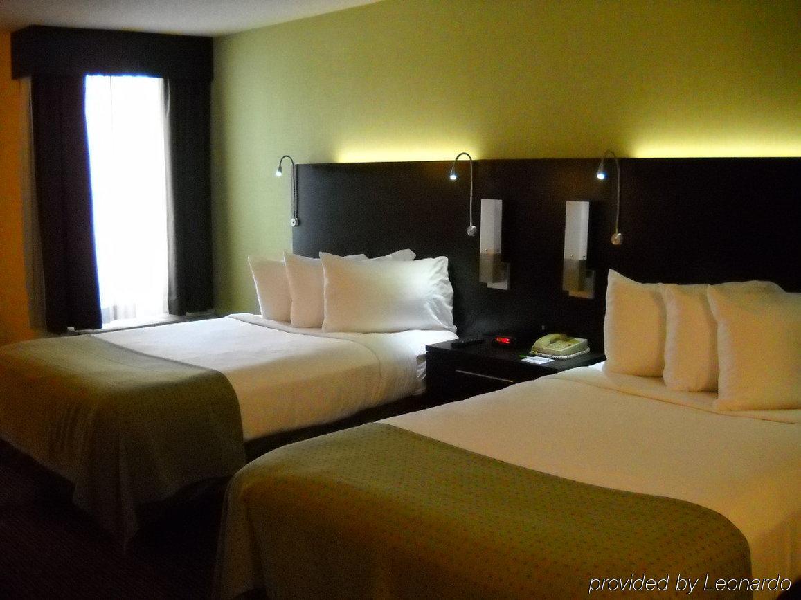 Clarion Hotel & Suites Conference Center Memphis Airport Exteriör bild